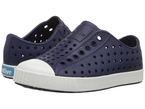 Shoes zappos - Cleo. $27.91 $29.99. (7) Free shipping BOTH ways on Crocs, Sandals, Women from our vast selection of styles. Fast delivery, and 24/7/365 real-person service with a smile. Click or call 800-927-7671.